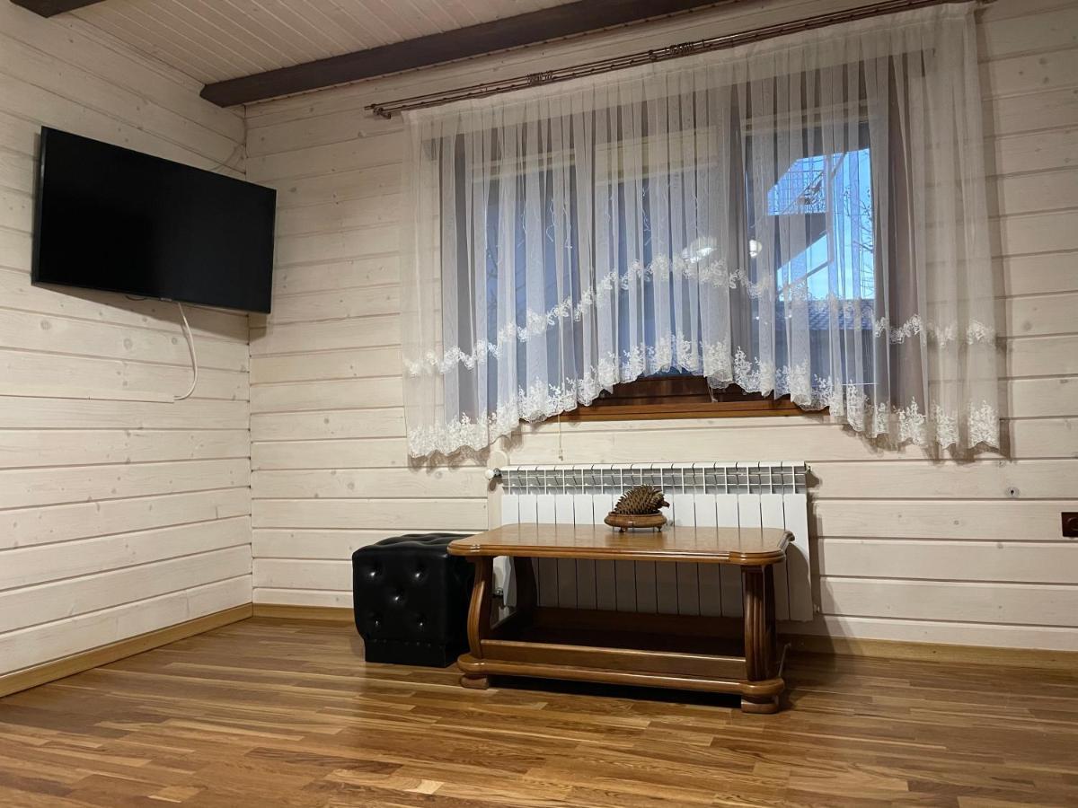 Апартаменти На Підгірній 沃洛韦齐 外观 照片